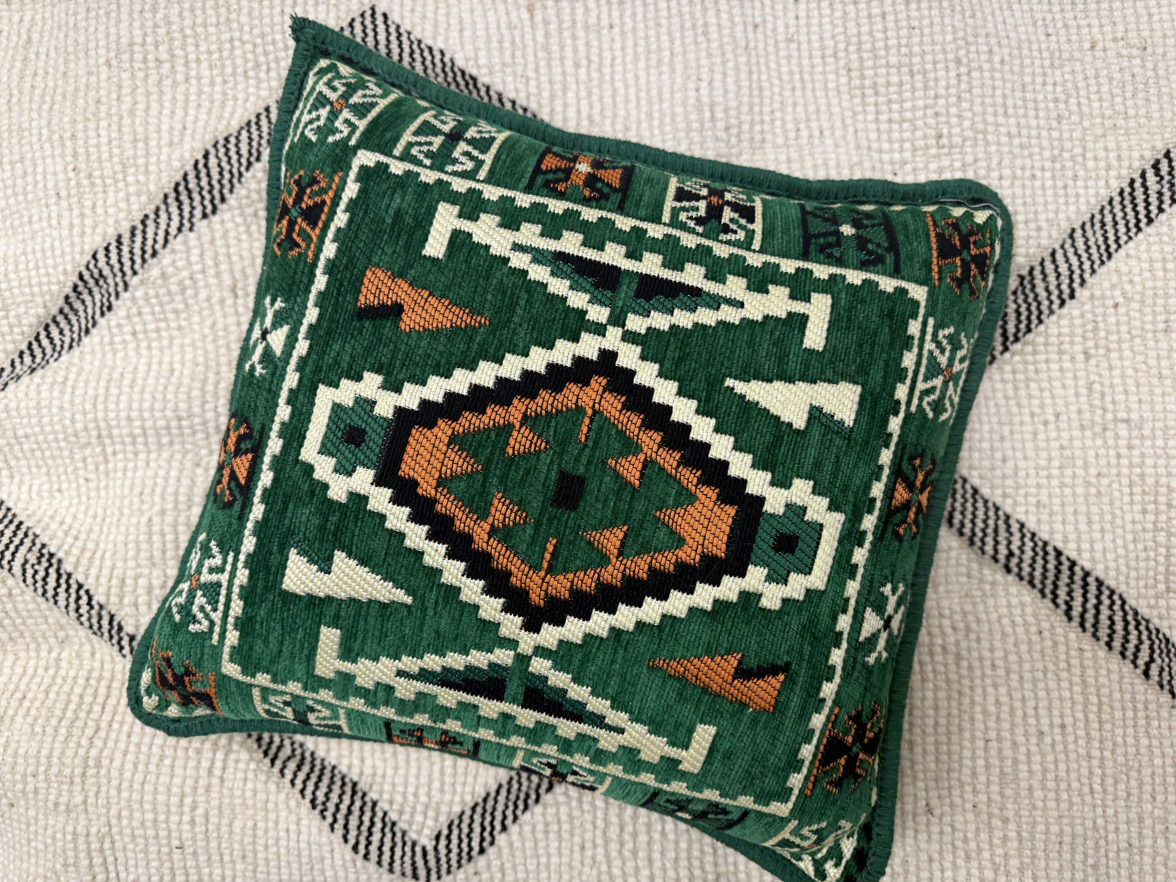 وسادة تقليدية باللون أخضر-40*40cm 2