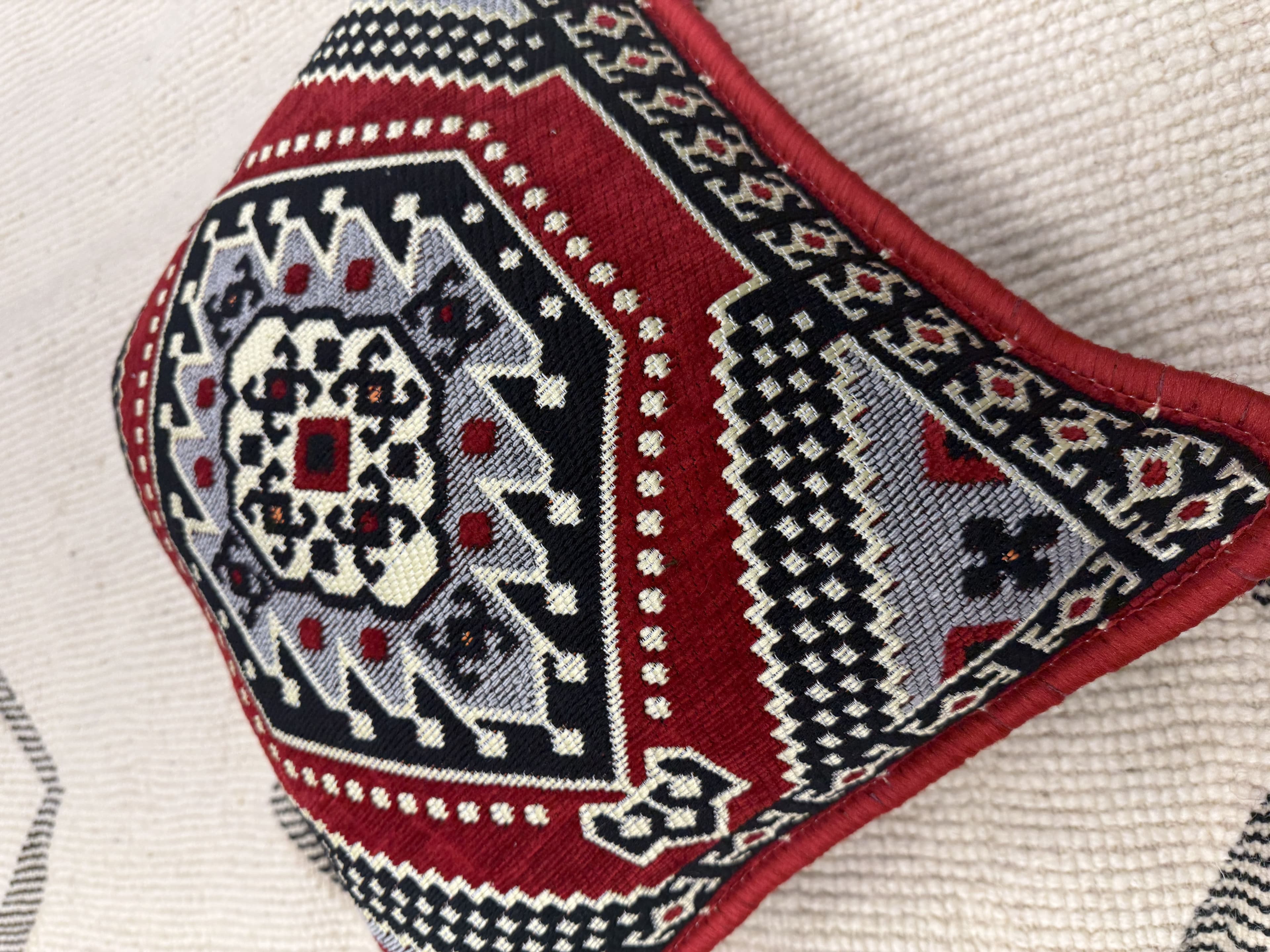 وسادة تقليدية باللون الأحمر-40*40cm 5